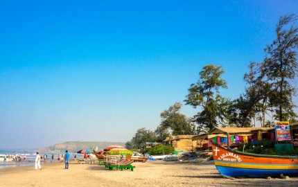 How to Live on the Beach, Arambol Goa